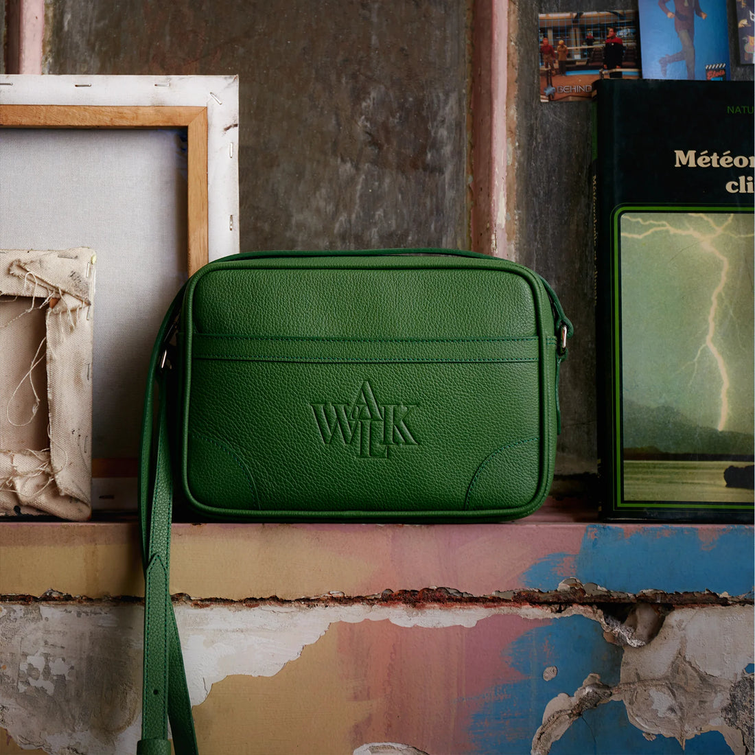 THE GREEN LEATHER BAG