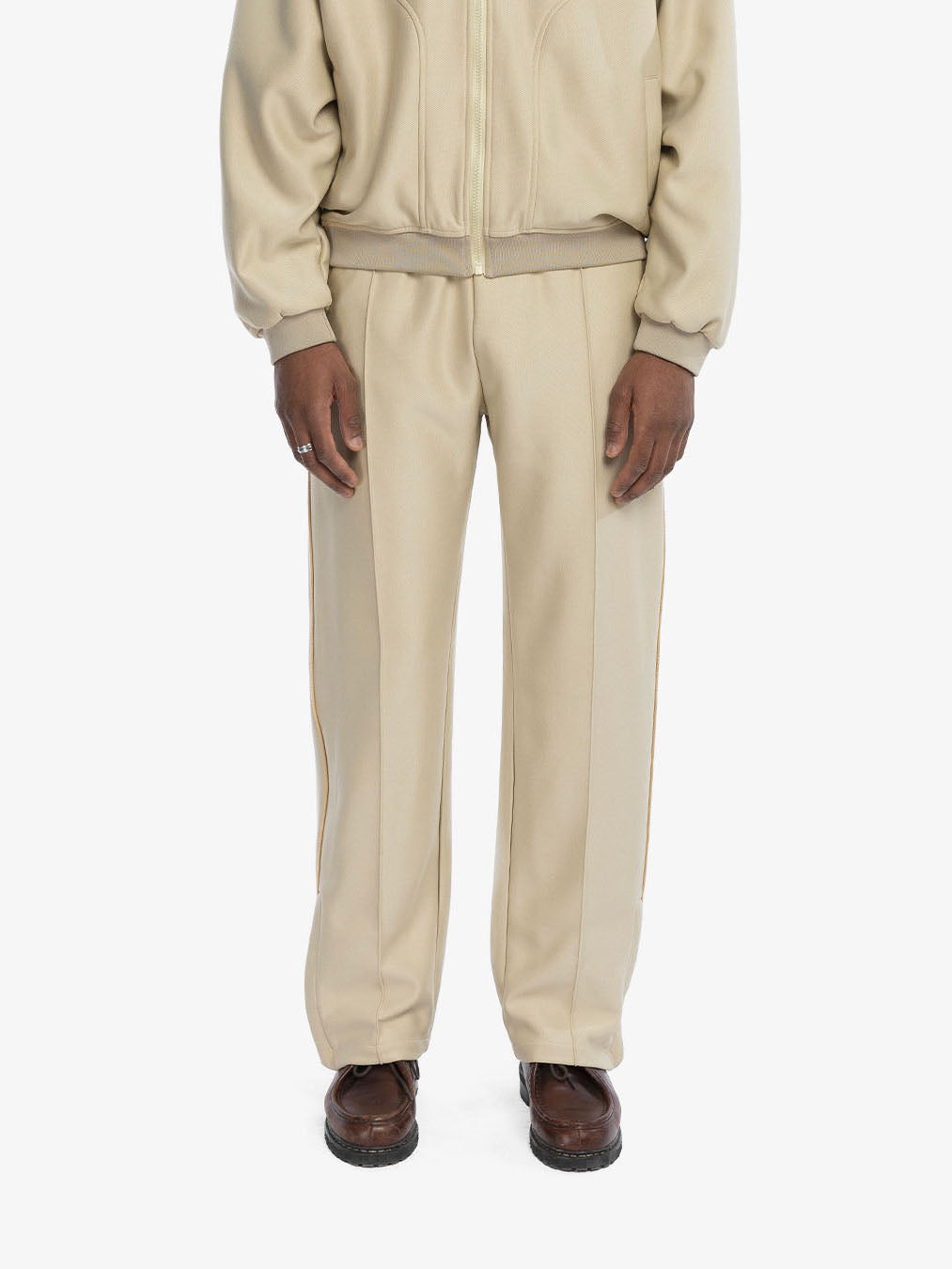 The beige heritage jogging pants