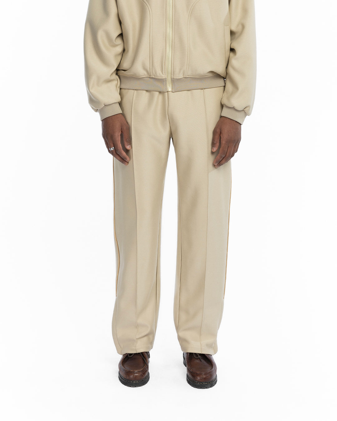 The beige heritage jogging pants