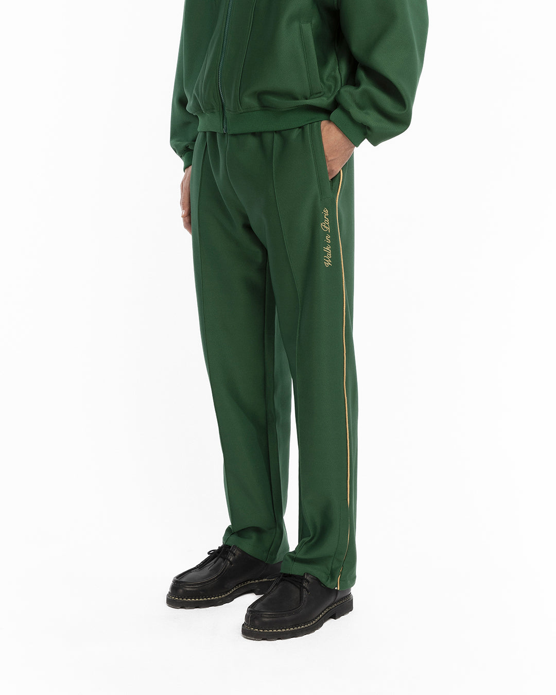 Le pantalon de jogging héritage vert